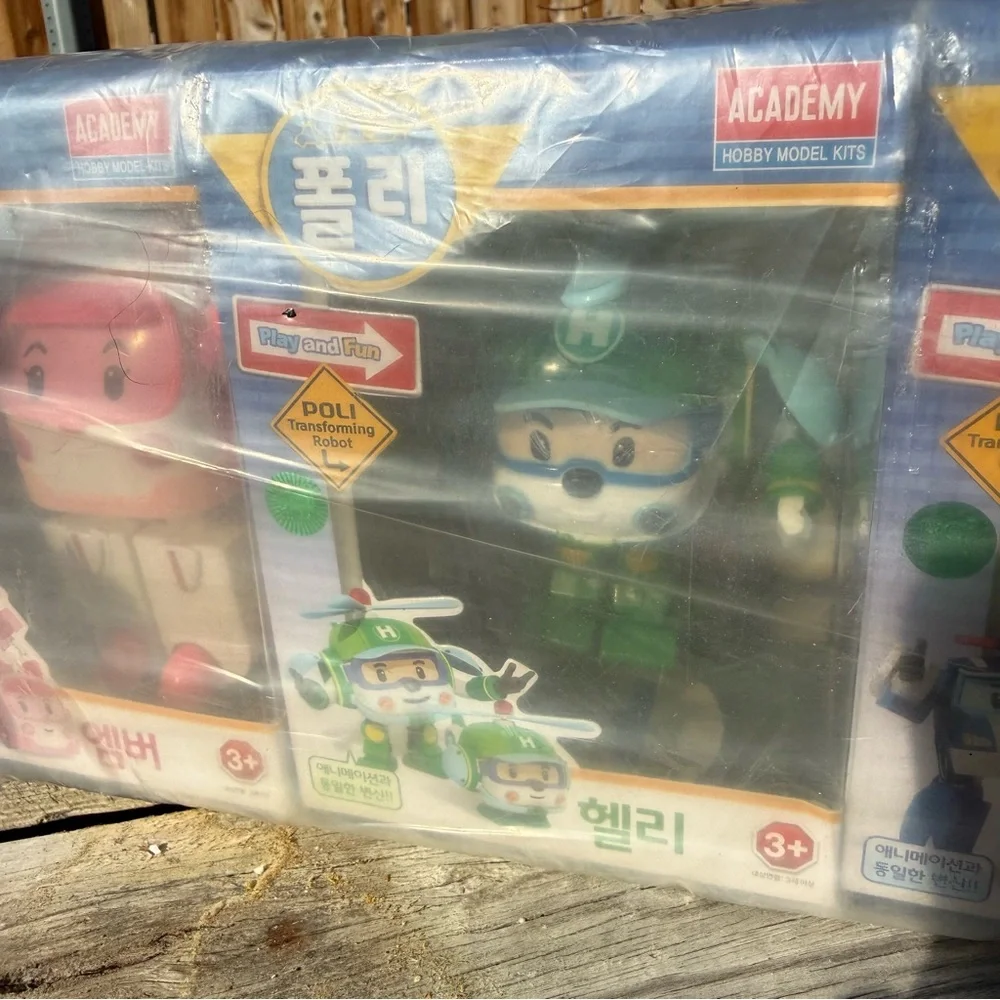 Robocar Poli 4pk of Transforming Robot Toys, Poli Roy Amber and Helly New In Box